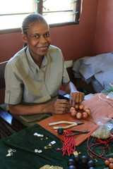 Artisan: Bombolulu - African Jewelry