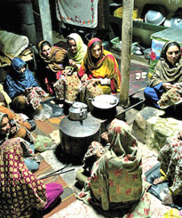 Artisan: Polly and me - Afghan Clutches