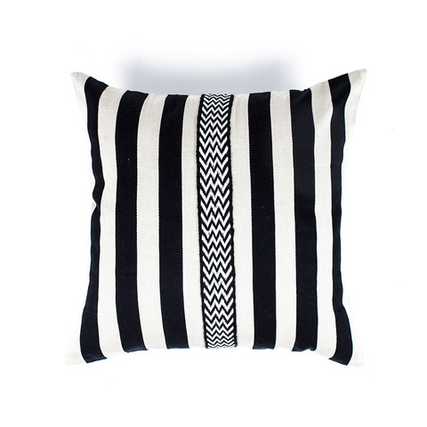 Black & White Chumpi Pillow Sham - Peru